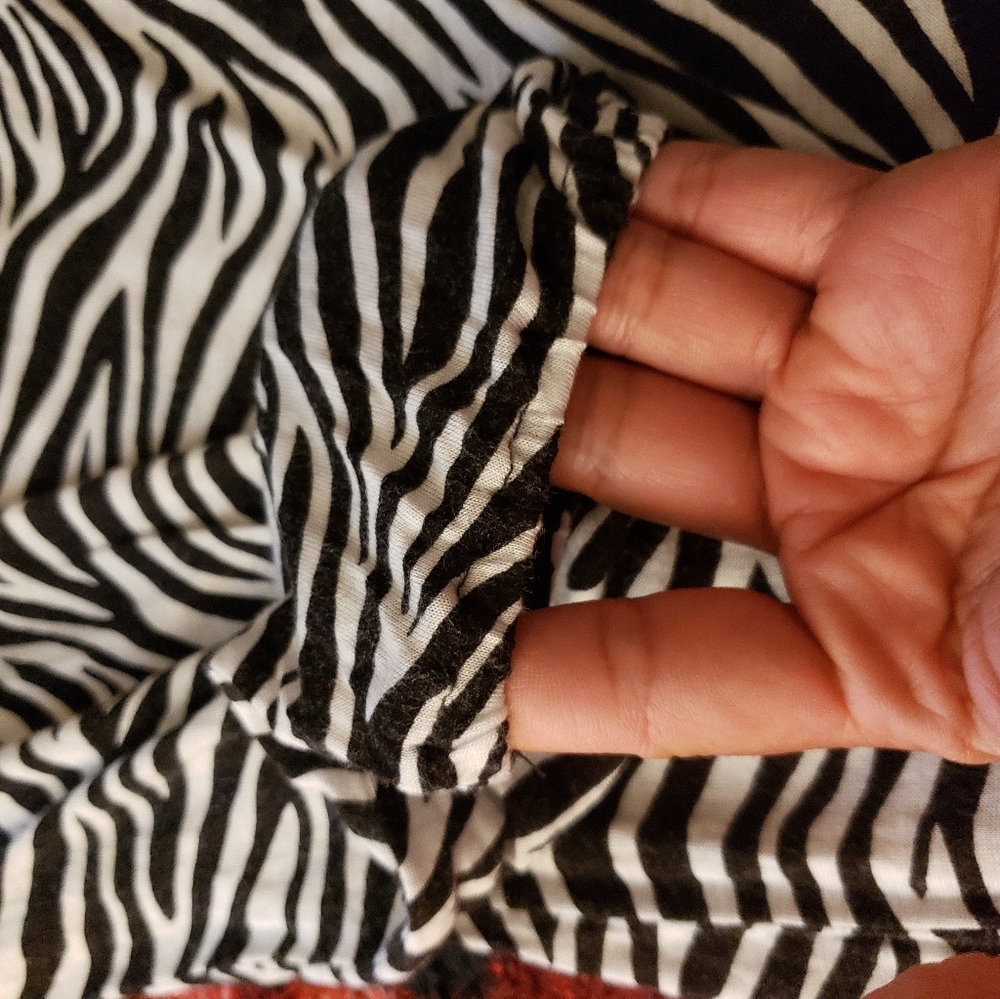 Michael Kors "Zebra Print" top - Picture 9 of 12